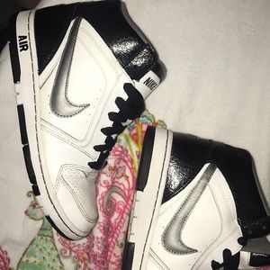 Nike Air High Tops Size 7 1/2!
